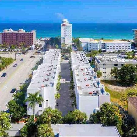 Across The Ocean Few Steps To Beach Contemporary Three Bedroom Townhouse Pompano Beach Exterior foto