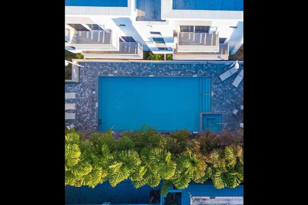 Across The Ocean Few Steps To Beach Contemporary Three Bedroom Townhouse Pompano Beach Exterior foto