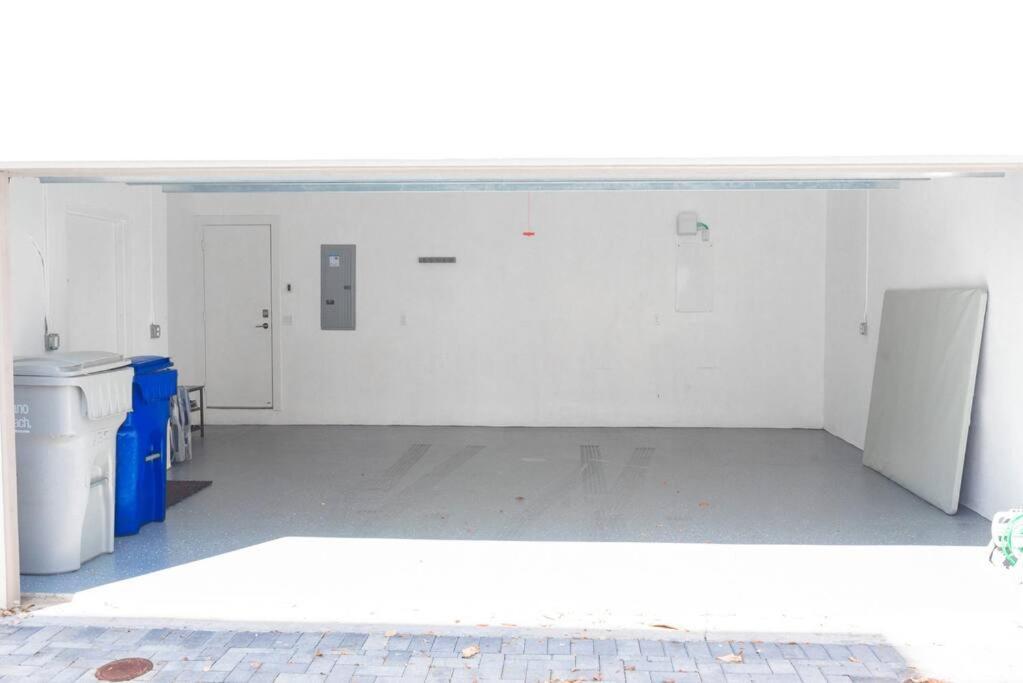 Across The Ocean Few Steps To Beach Contemporary Three Bedroom Townhouse Pompano Beach Exterior foto